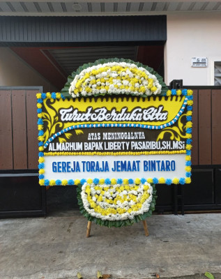Papan Bunga Duka di Mujur