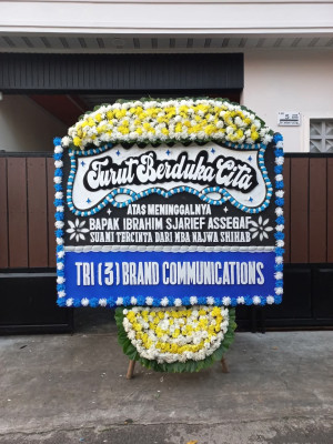 Papan Bunga Duka di Mujur